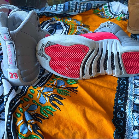 Big Kid Shoe Bundle Ugg’s & Jordan’s - Picture 12 of 12